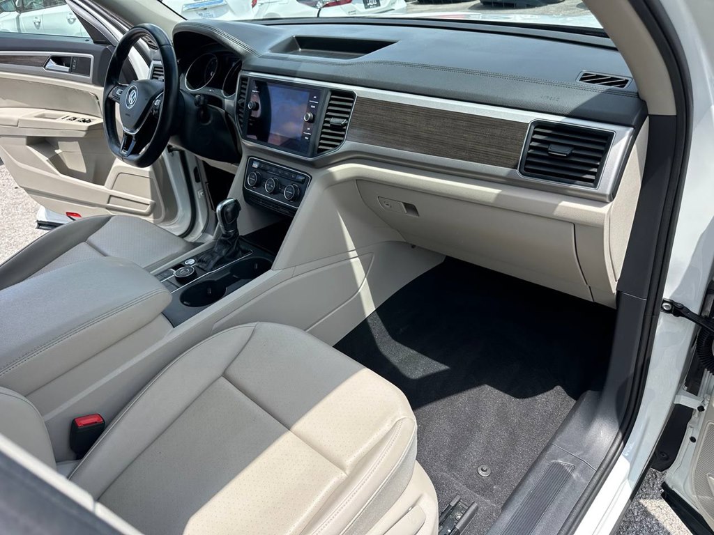 Photo 27 of this VOLKSWAGEN ATLAS