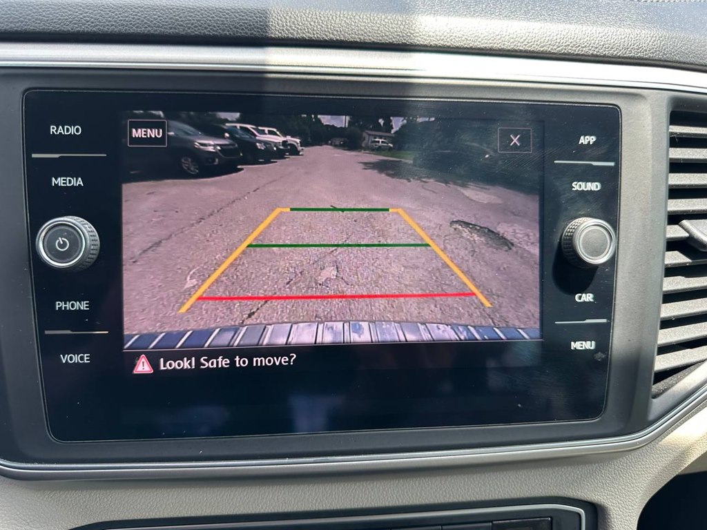 Photo 32 of this VOLKSWAGEN ATLAS