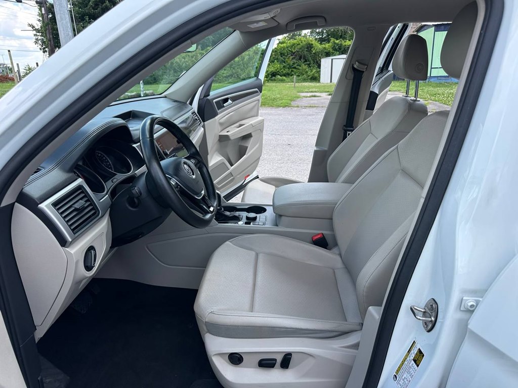 Photo 16 of this VOLKSWAGEN ATLAS