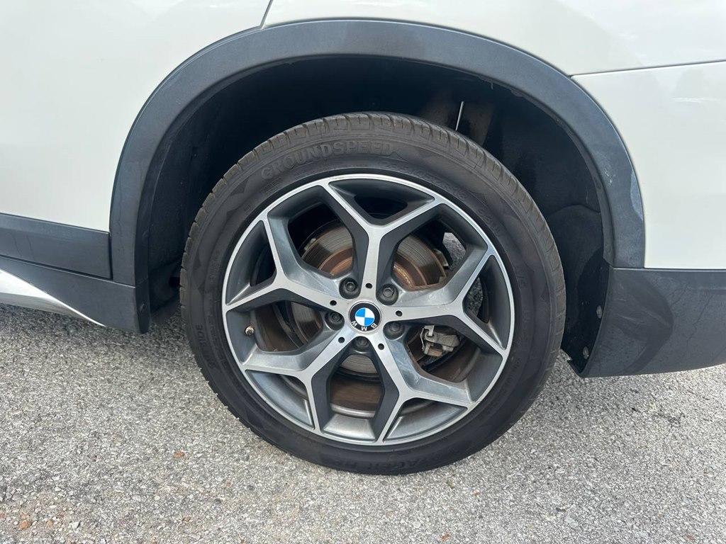 Photo 28 of this BMW X1