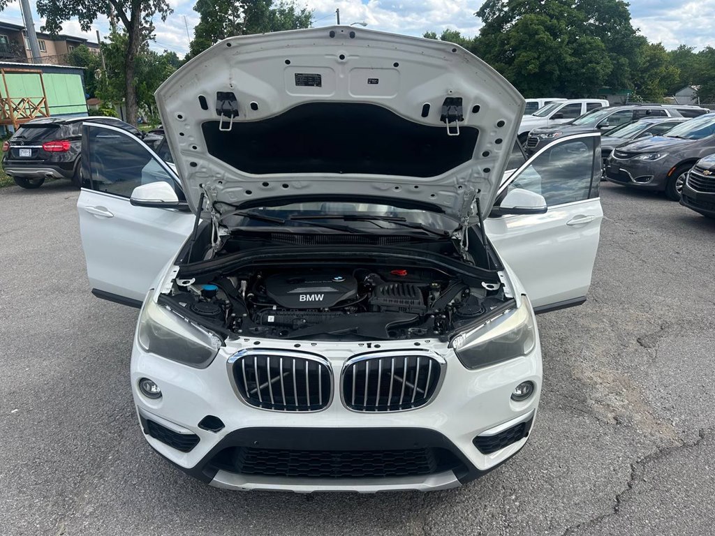 Photo 11 of this BMW X1