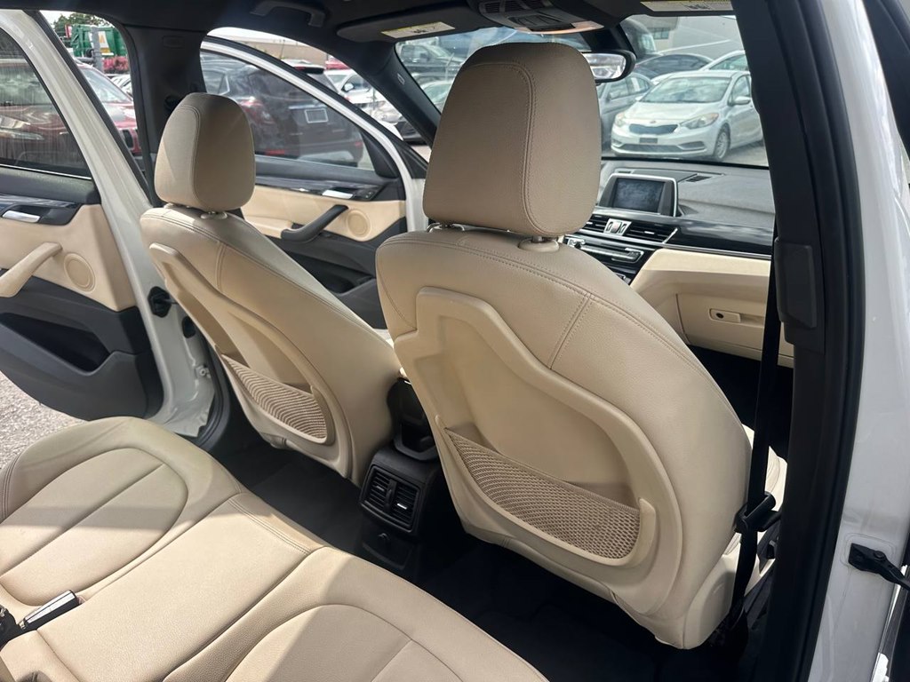 Photo 22 of this BMW X1