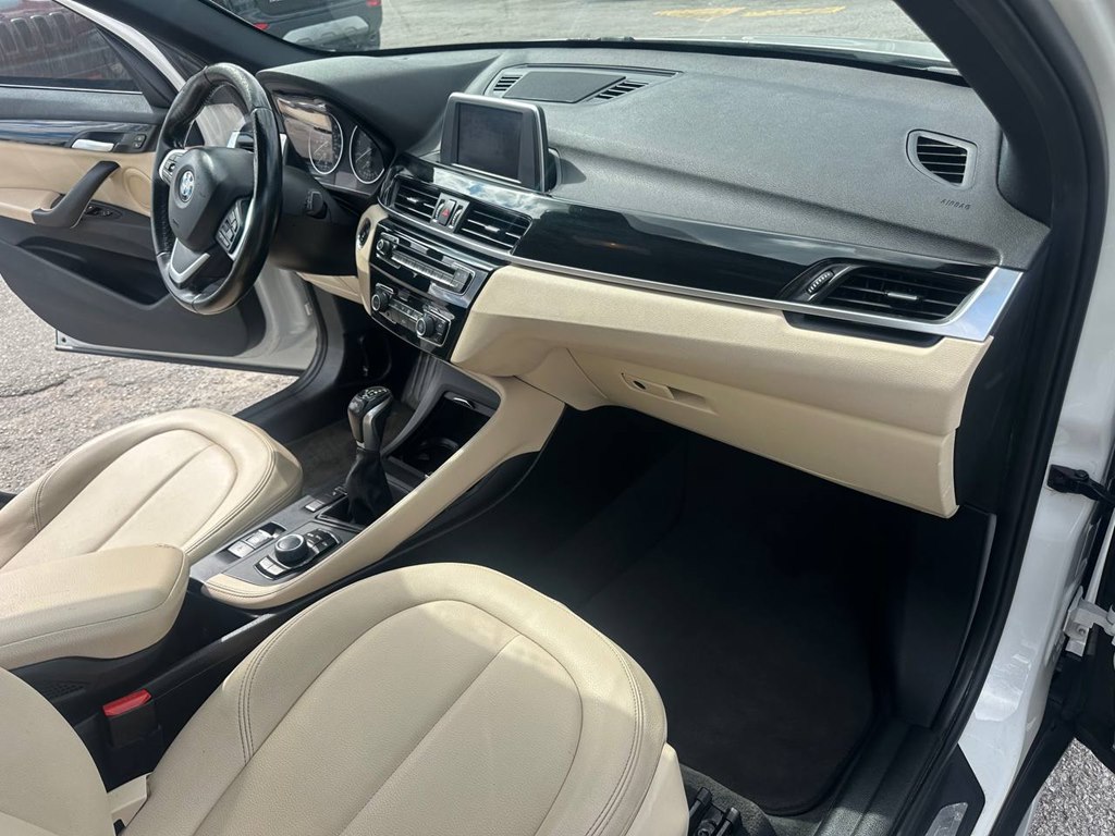 Photo 25 of this BMW X1