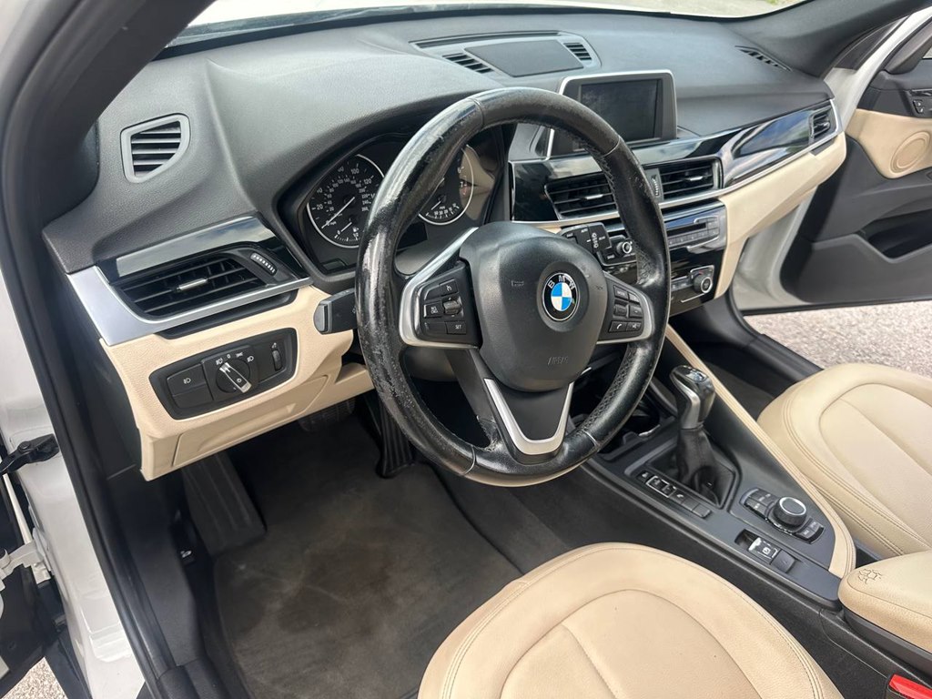 Photo 15 of this BMW X1