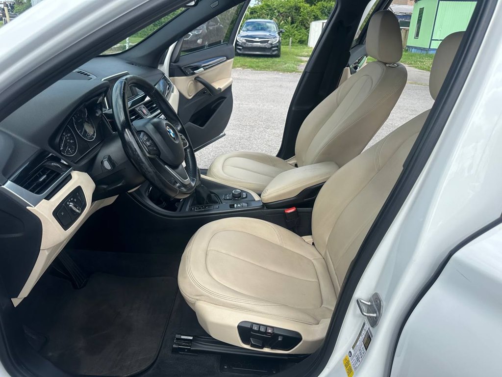 Photo 14 of this BMW X1