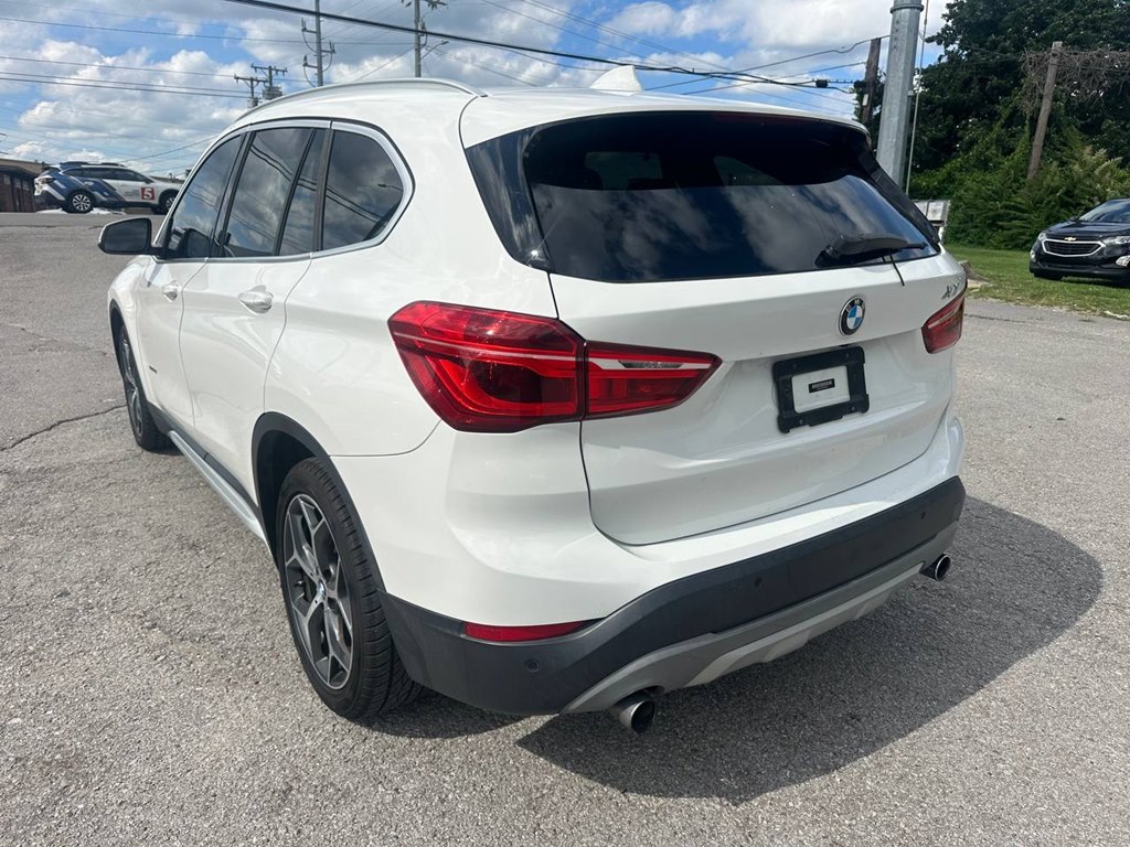 Photo 8 of this BMW X1