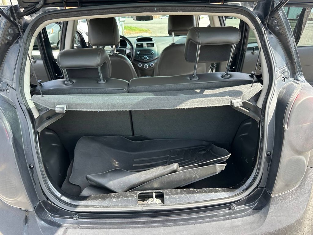 Photo 13 of this CHEVROLET SPARK