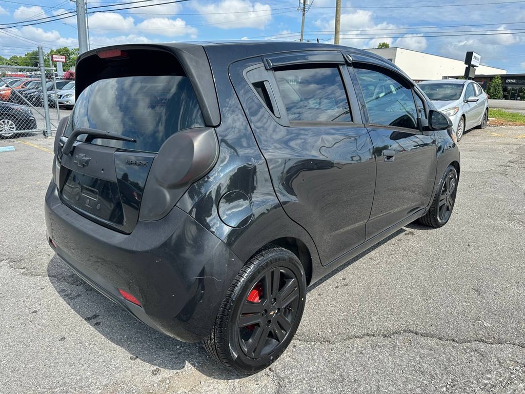 Photo 5 of this CHEVROLET SPARK
