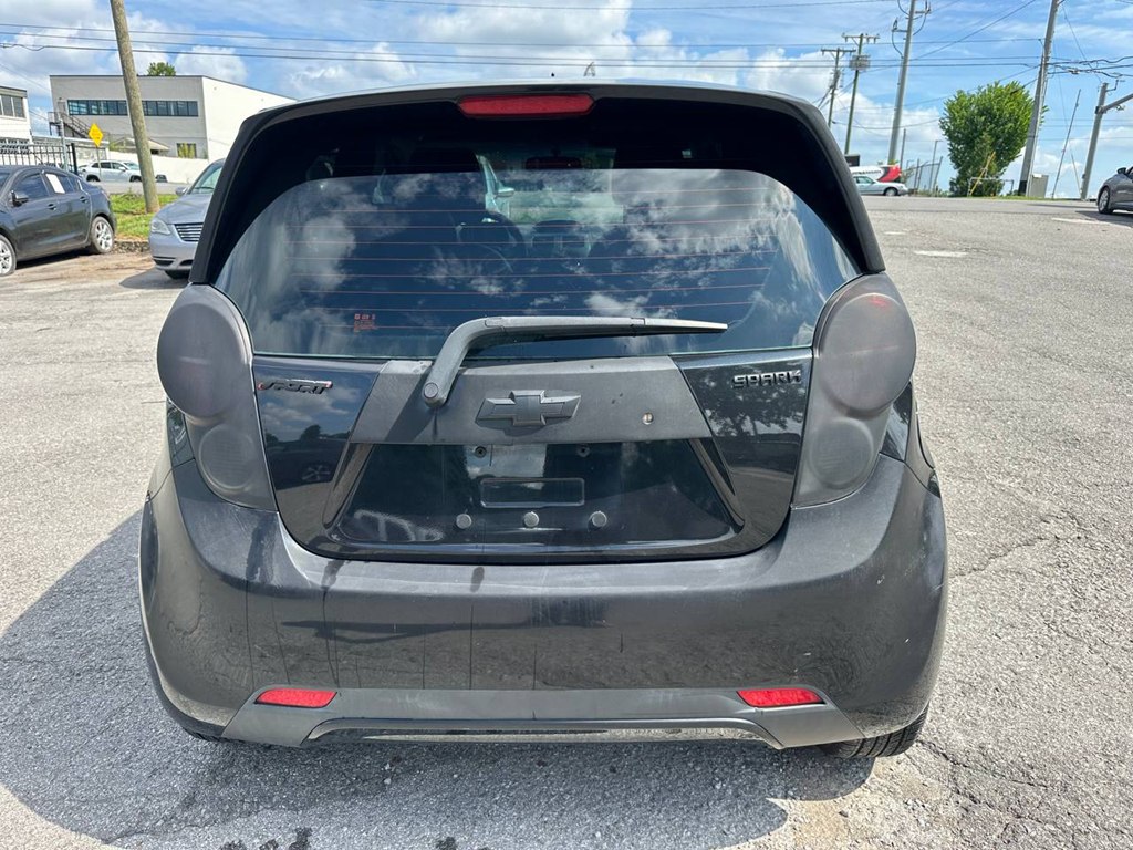 Photo 7 of this CHEVROLET SPARK