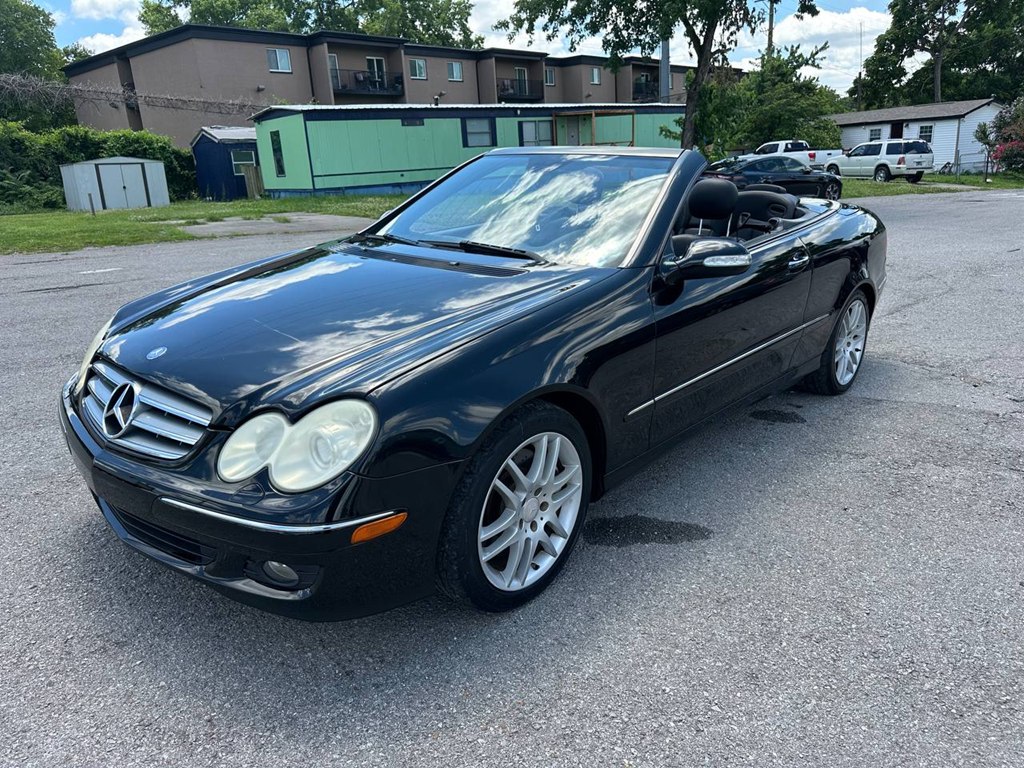 Photo 28 of this MERCEDES-BENZ CLK