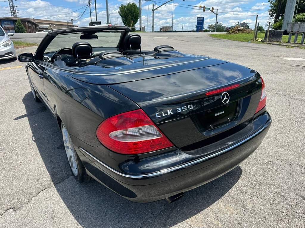 Photo 31 of this MERCEDES-BENZ CLK
