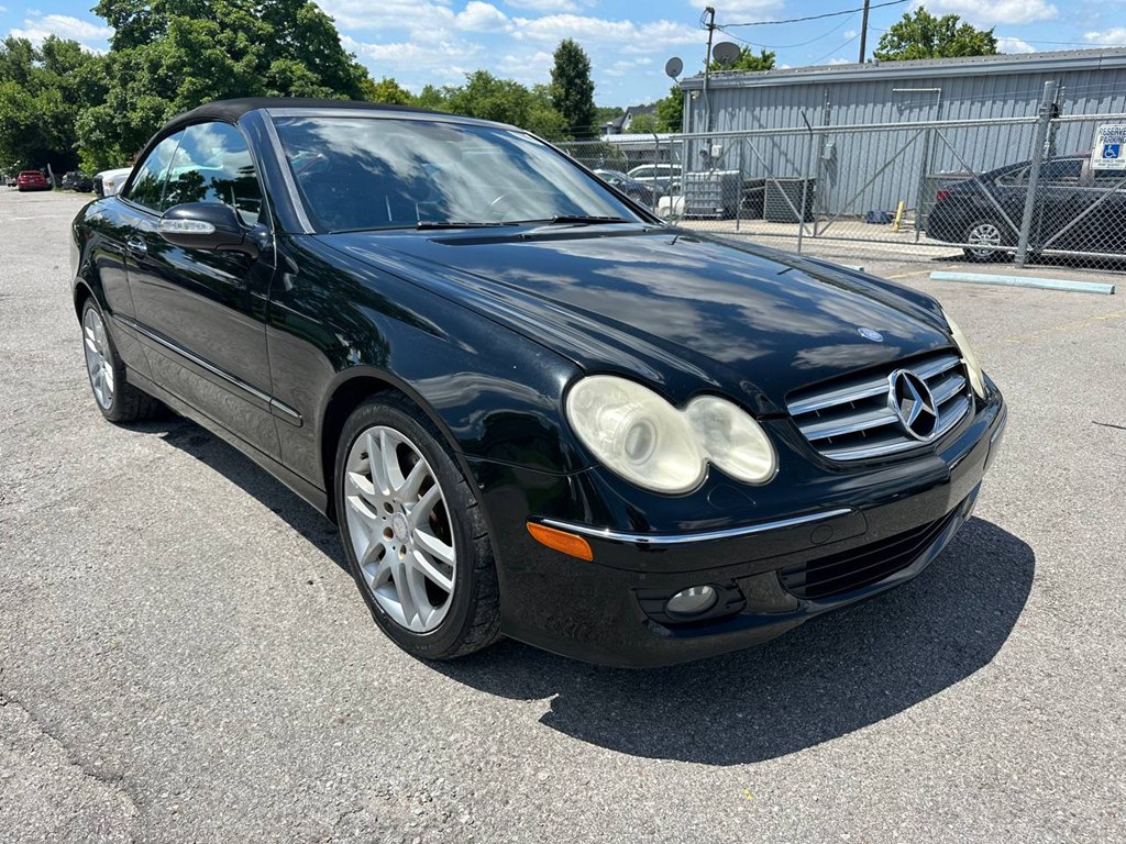 Photo 4 of this MERCEDES-BENZ CLK