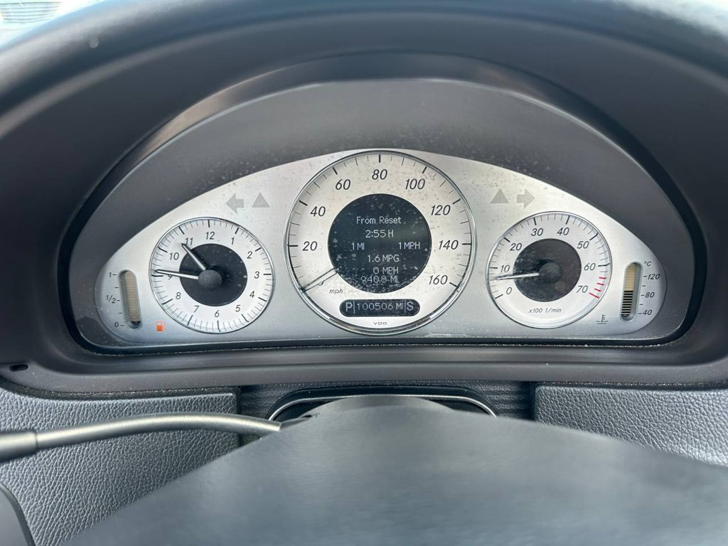 Photo 25 of this MERCEDES-BENZ CLK