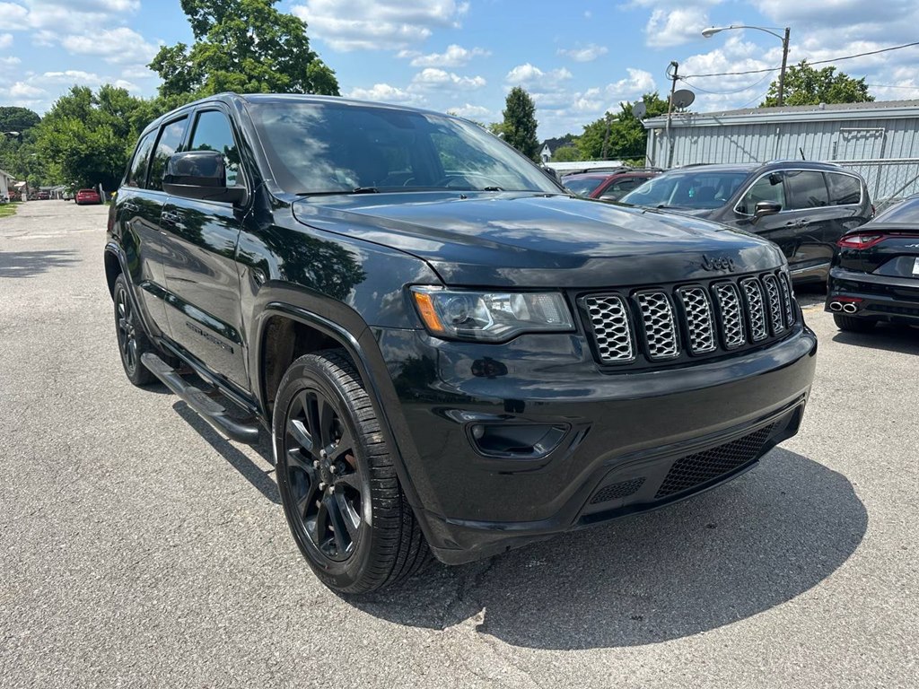 Photo 4 of this JEEP GRAND CHEROKEE