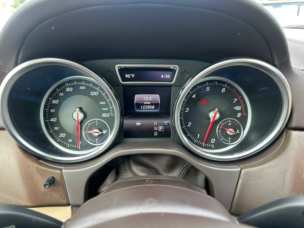 Photo 39 of this MERCEDES-BENZ GLS
