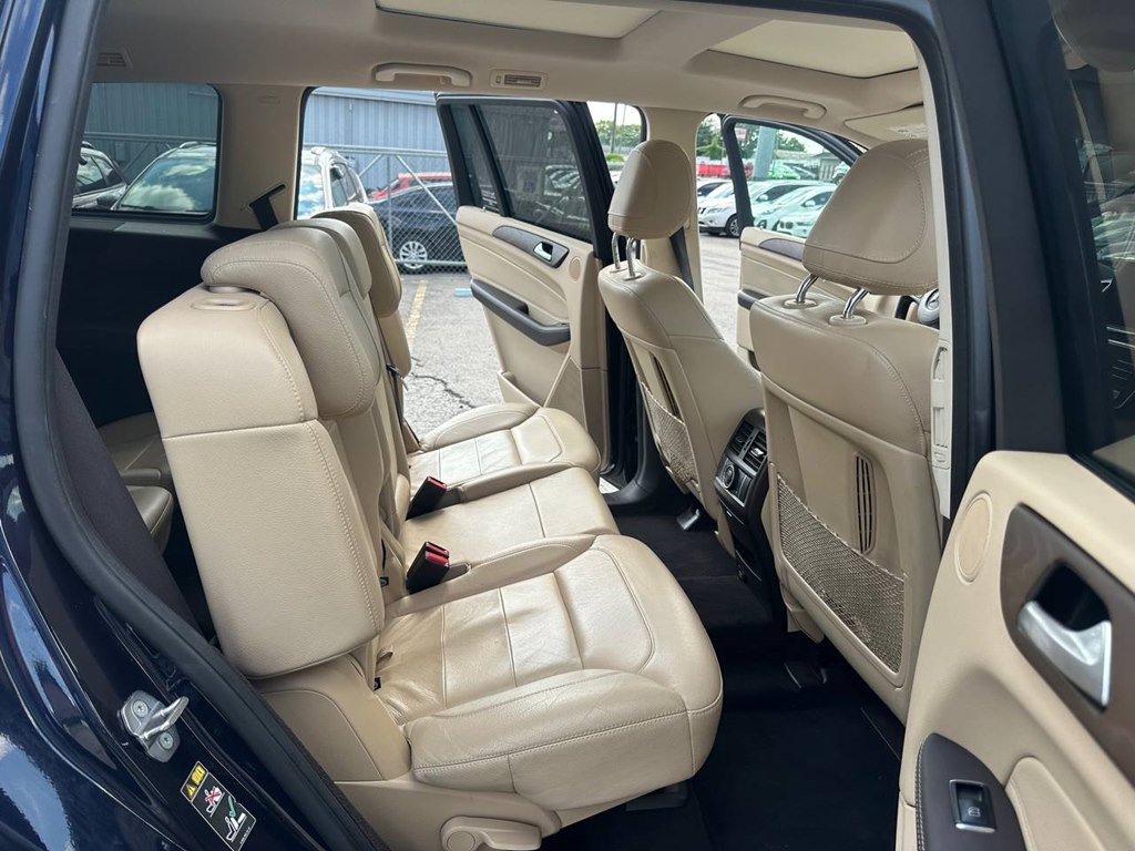 Photo 23 of this MERCEDES-BENZ GLS