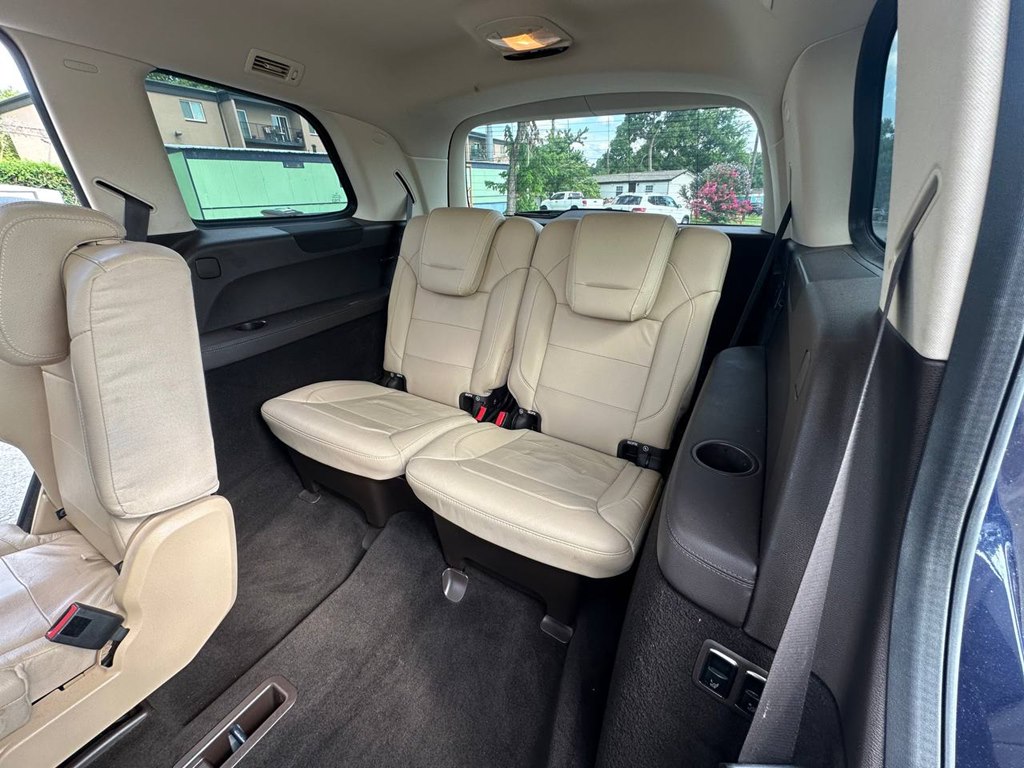 Photo 20 of this MERCEDES-BENZ GLS