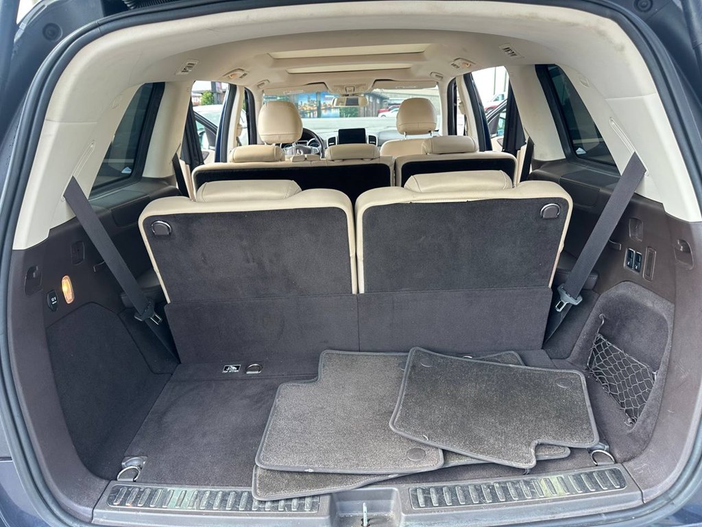 Photo 13 of this MERCEDES-BENZ GLS