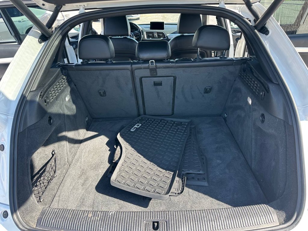 Photo 20 of this AUDI Q3
