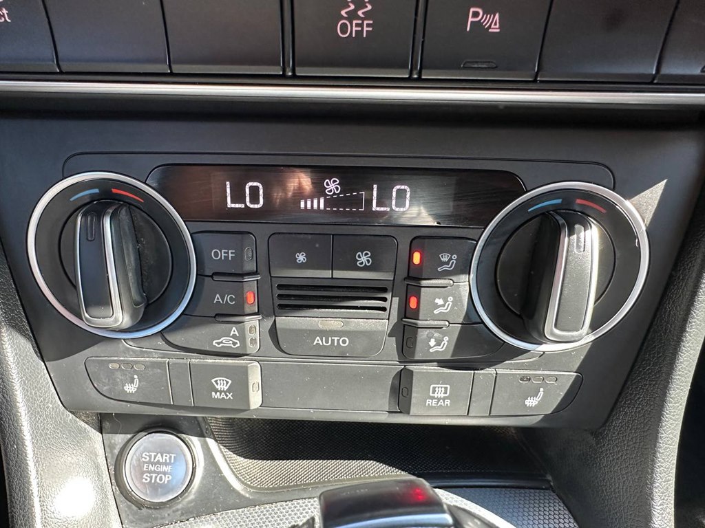 Photo 16 of this AUDI Q3