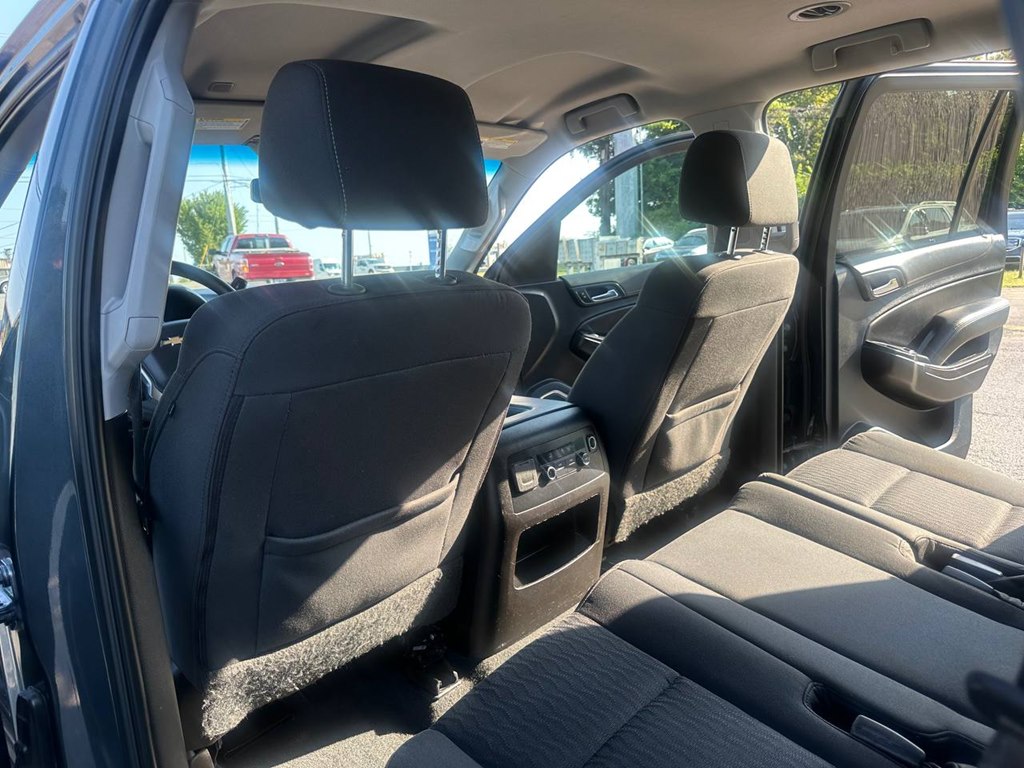 Photo 18 of this CHEVROLET TAHOE