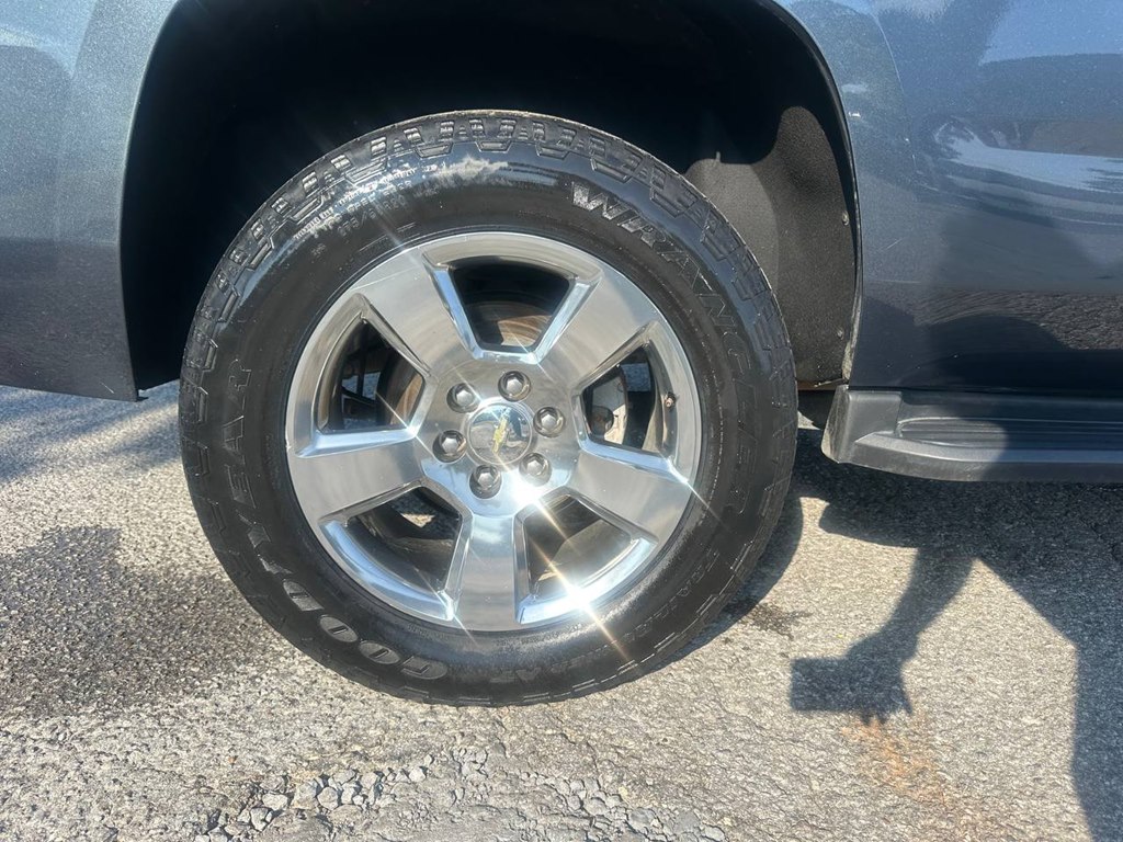 Photo 28 of this CHEVROLET TAHOE