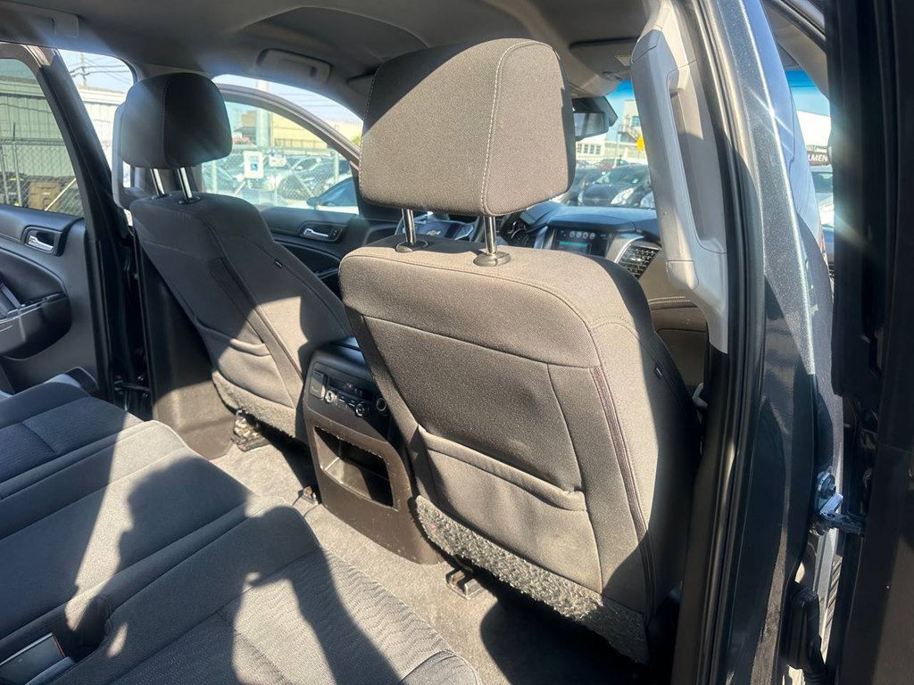 Photo 23 of this CHEVROLET TAHOE