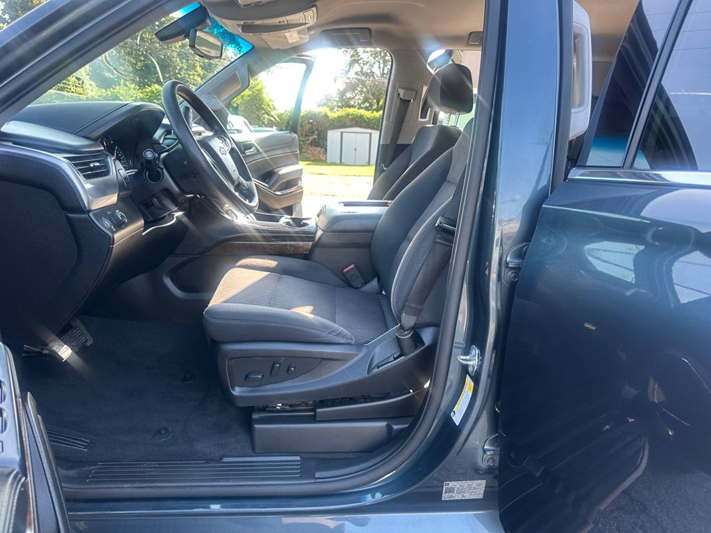Photo 13 of this CHEVROLET TAHOE