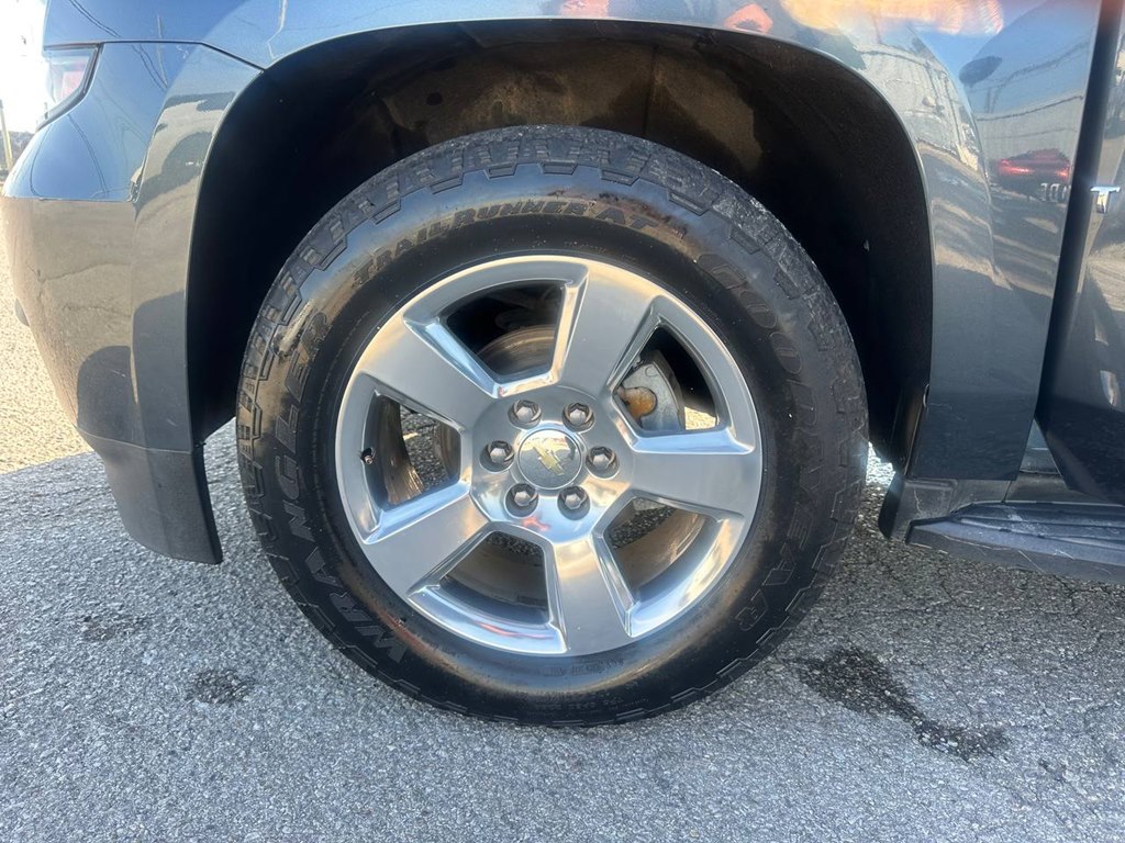 Photo 30 of this CHEVROLET TAHOE