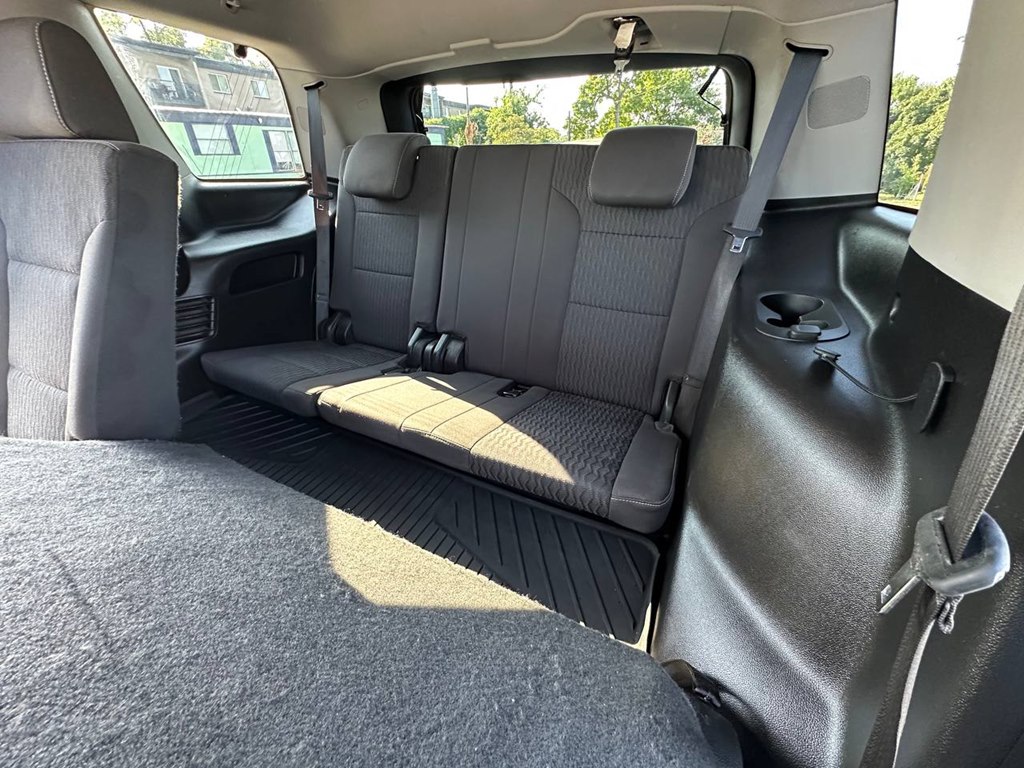 Photo 16 of this CHEVROLET TAHOE