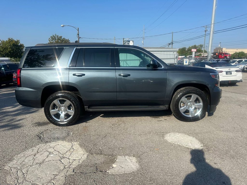 Photo 4 of this CHEVROLET TAHOE