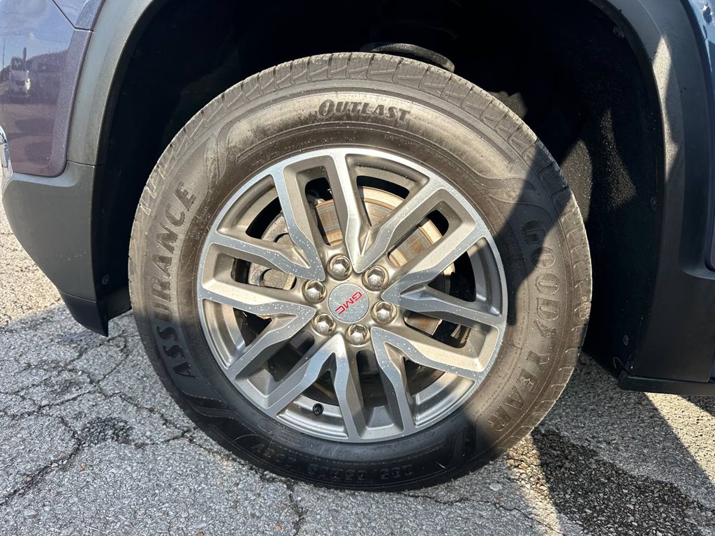 Photo 31 of this GMC ACADIA