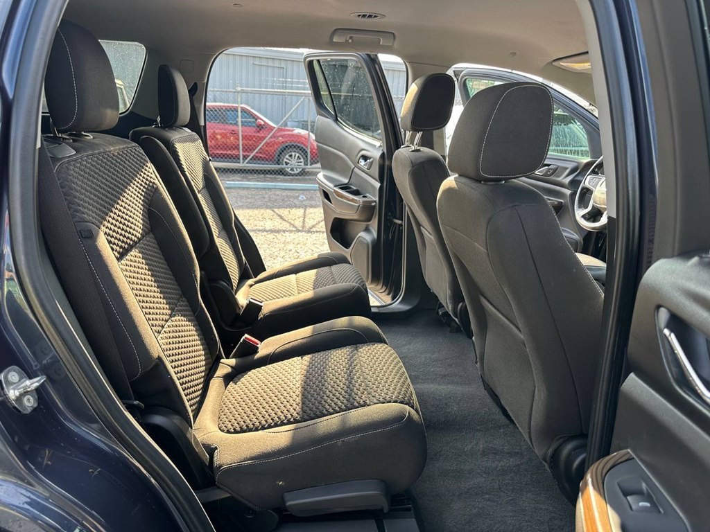 Photo 22 of this GMC ACADIA