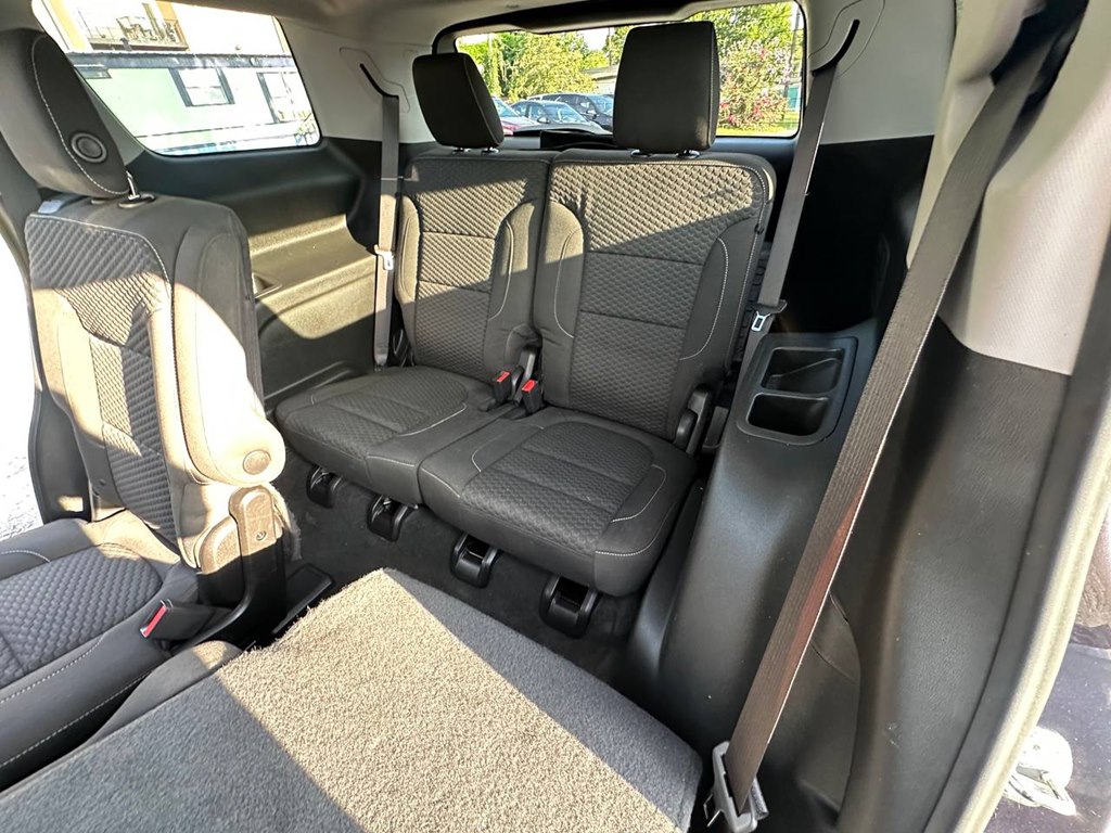 Photo 19 of this GMC ACADIA