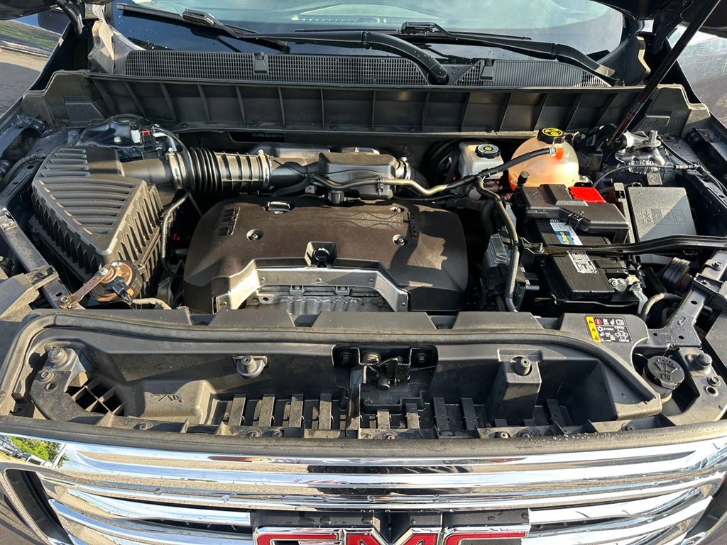 Photo 10 of this GMC ACADIA