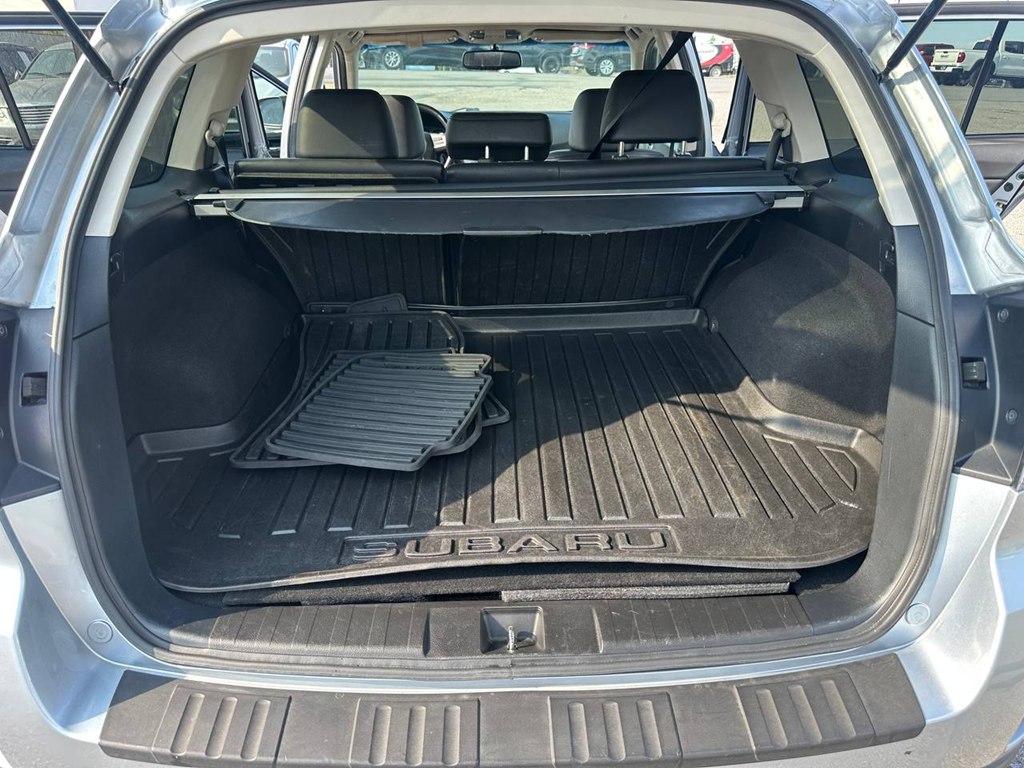 Photo 11 of this SUBARU OUTBACK