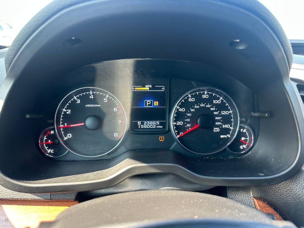 Photo 35 of this SUBARU OUTBACK