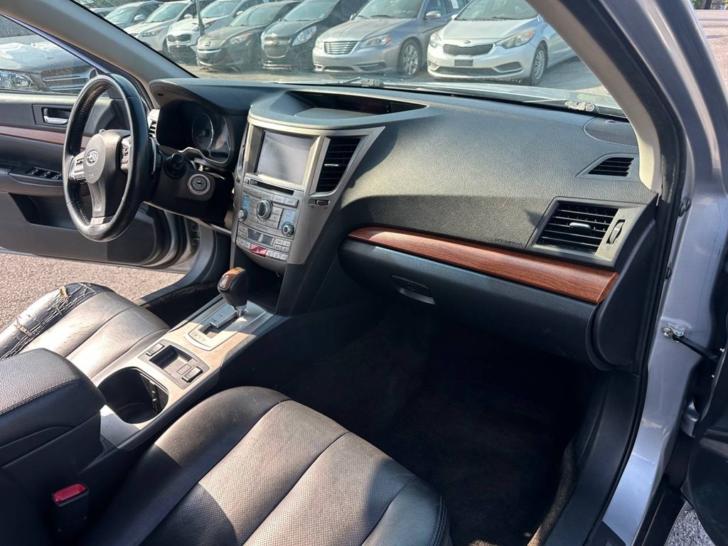 Photo 26 of this SUBARU OUTBACK
