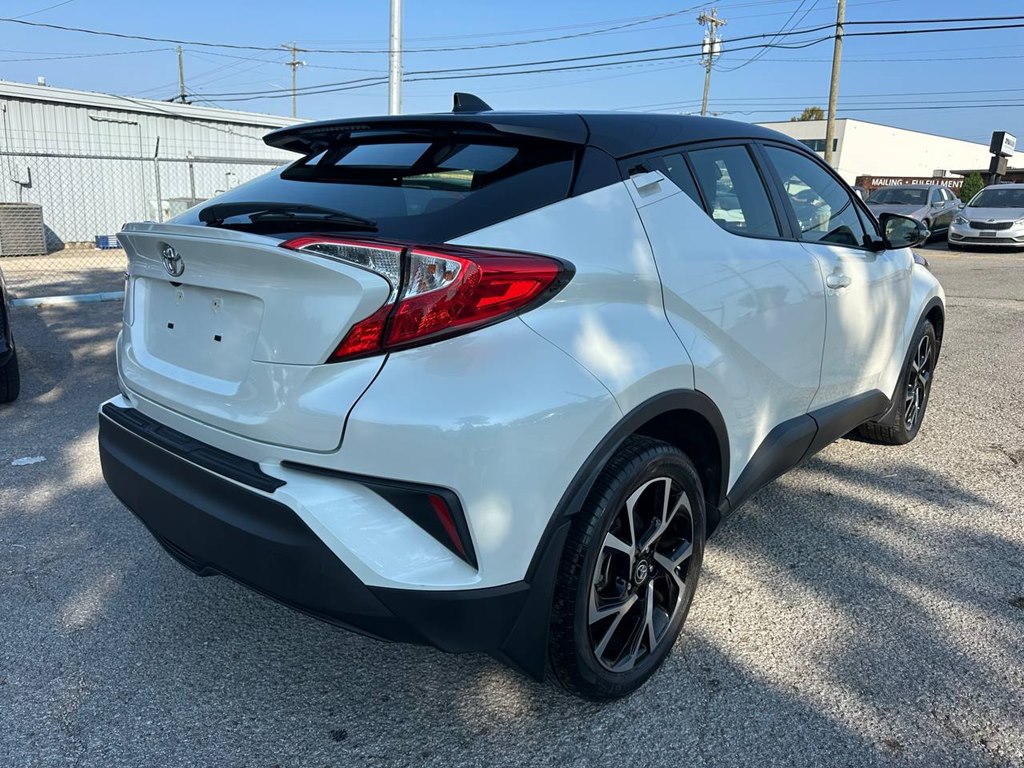Photo 6 of this TOYOTA C-HR
