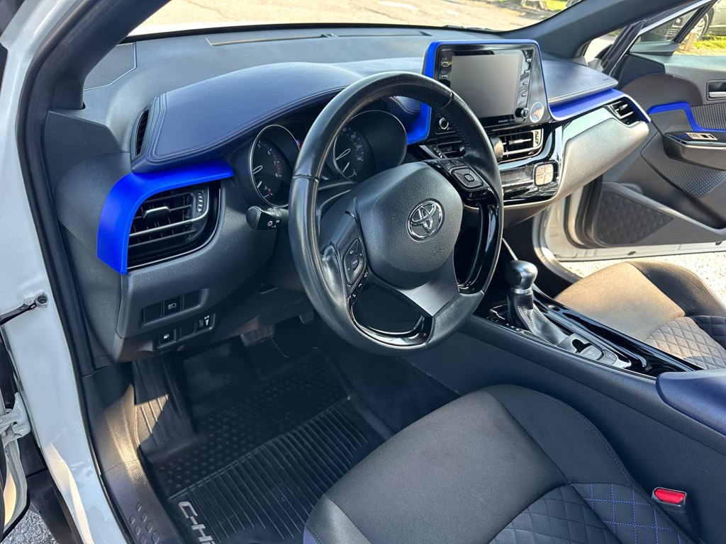 Photo 15 of this TOYOTA C-HR