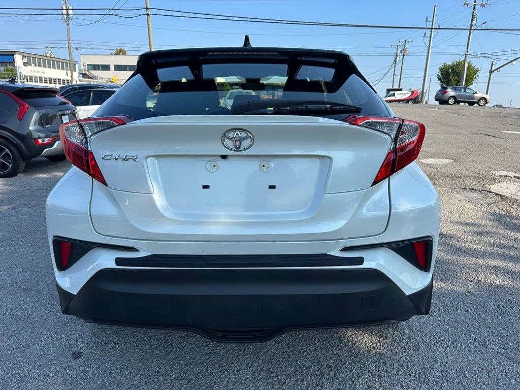 Photo 7 of this TOYOTA C-HR