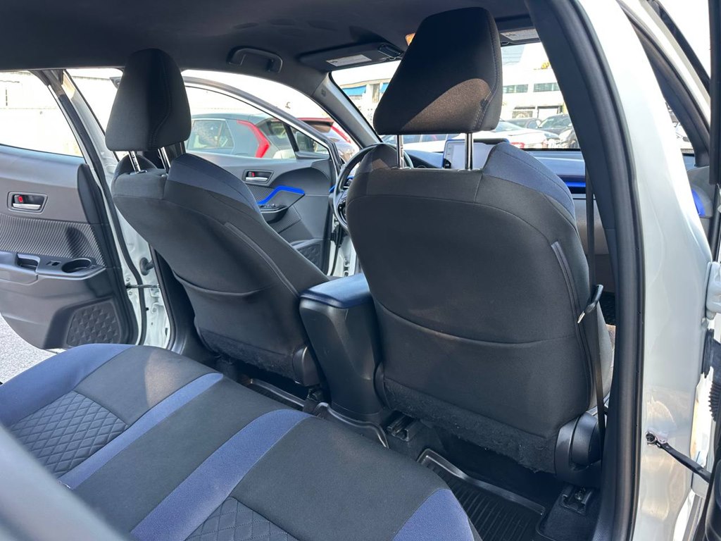 Photo 22 of this TOYOTA C-HR