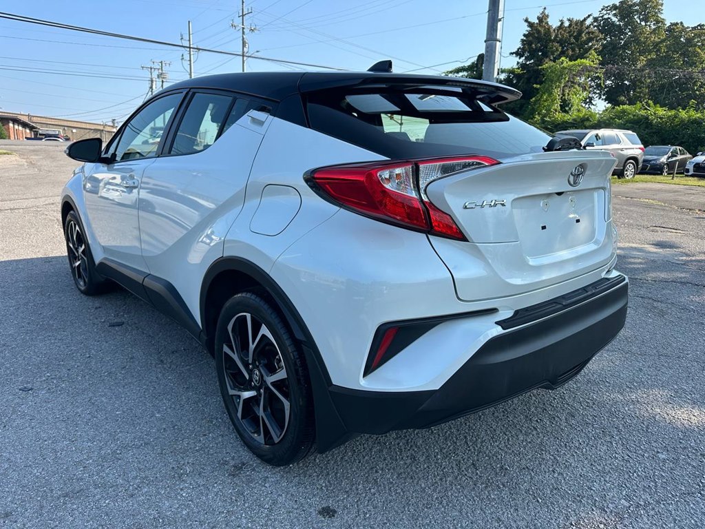 Photo 8 of this TOYOTA C-HR