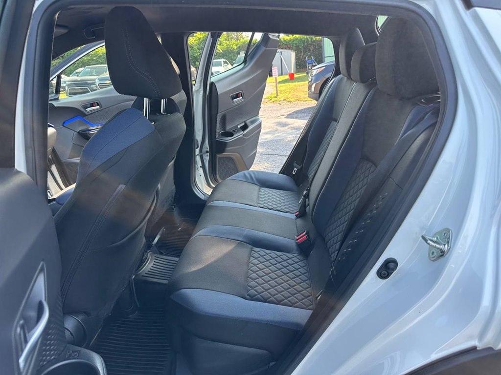 Photo 17 of this TOYOTA C-HR