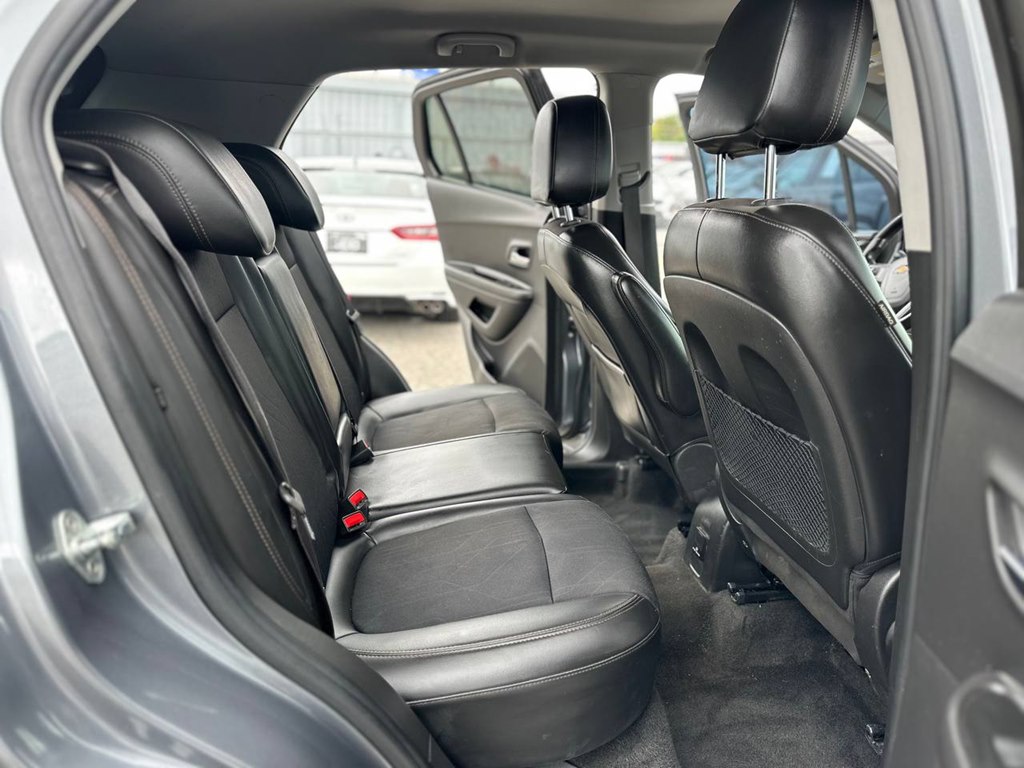 Photo 20 of this CHEVROLET TRAX