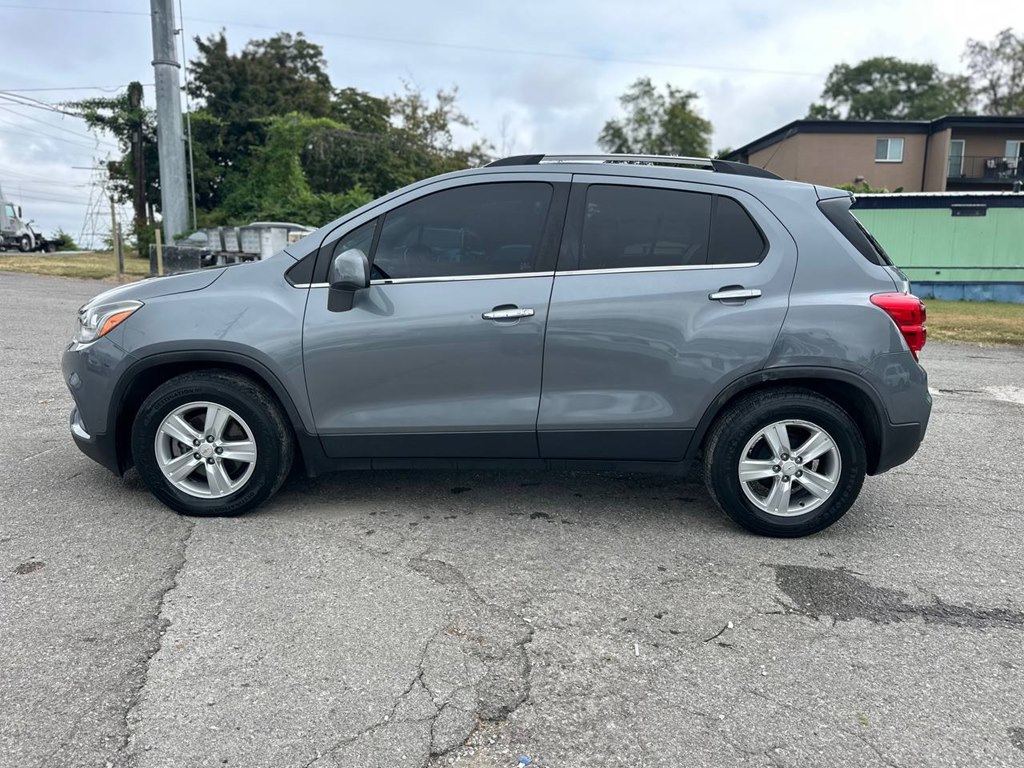 Photo 8 of this CHEVROLET TRAX