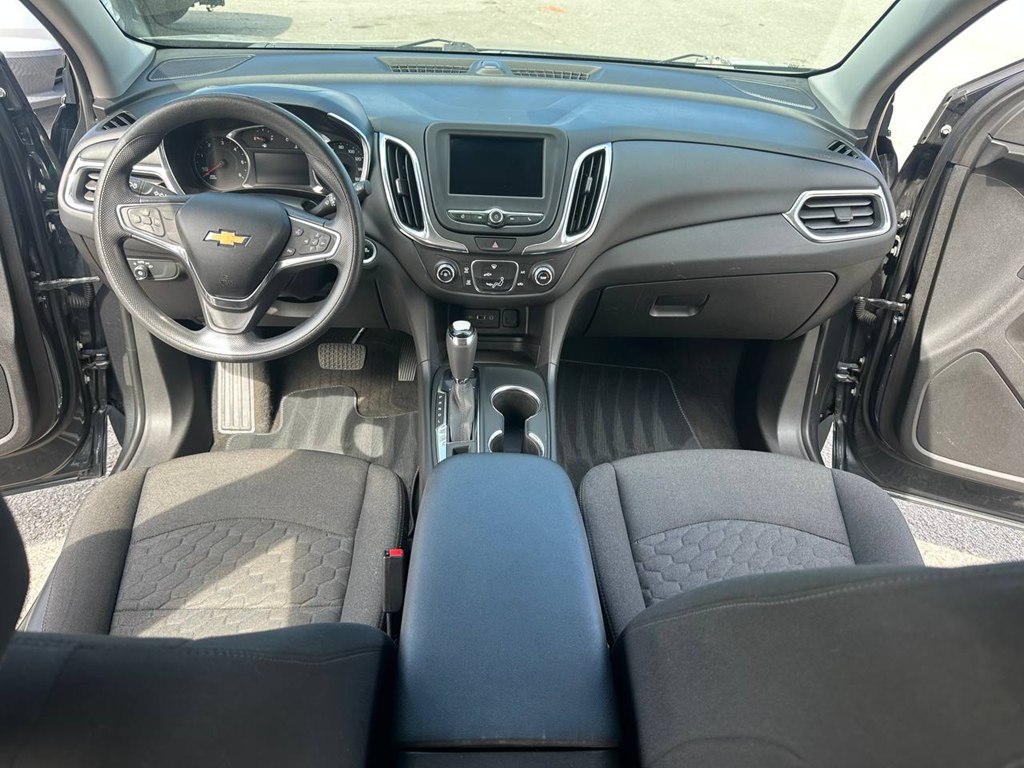 Photo 29 of this CHEVROLET EQUINOX