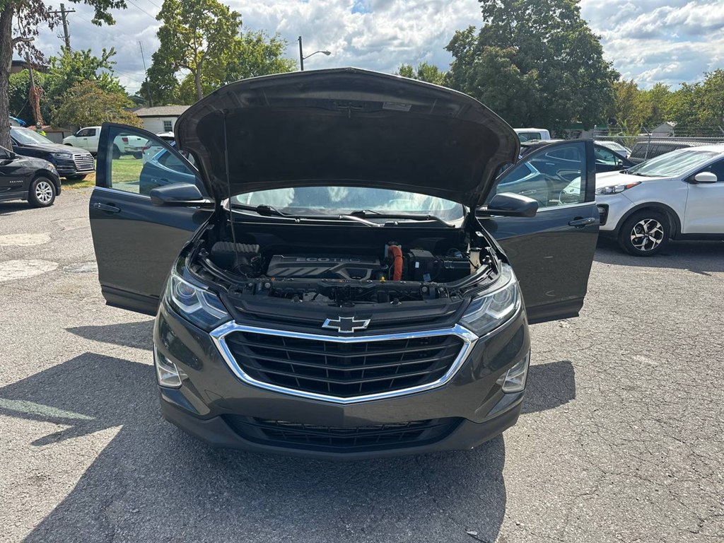 Photo 7 of this CHEVROLET EQUINOX