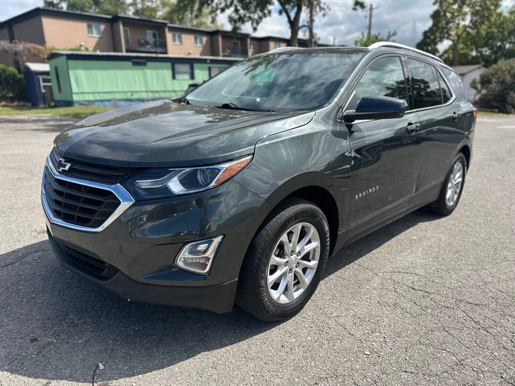 Photo 2 of this CHEVROLET EQUINOX