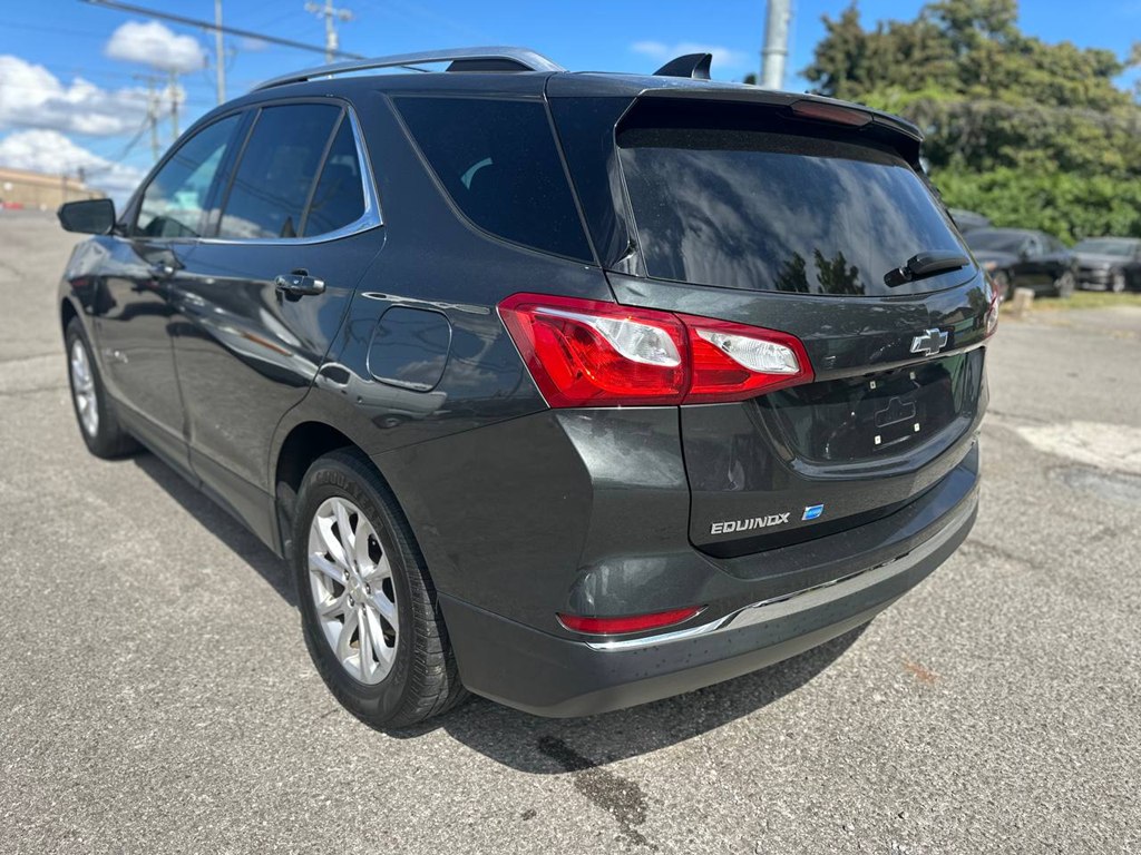 Photo 3 of this CHEVROLET EQUINOX